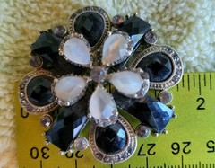 Vtg Round Brooch Faceted Black White Smokey Gems 1.75″ Silvertone READ