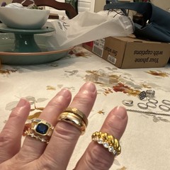 Women’s Mixed Lot 8 Metal Rings Gold & Silver Tone, Some w/ Blue Stone