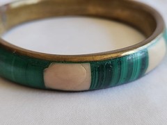 Vintage Inlay White And Green Malachite Brass Bangle Bracelet (104)