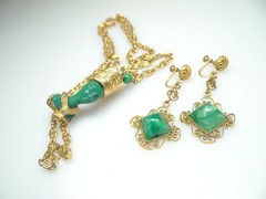Vintage Faux Jade Nefertiti Necklace & Peking Glass Dangle Earrings Lot