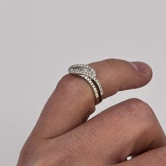 18k 750 Ladies Baguette and Round Diamond .65ctw Band Ring Size 5.25