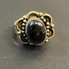 Vintage Black Onyx & Brass Metal Ring Boho Size 9 Gold Tone Protection Strength