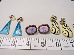 LOT OF 33 VINTAGE EARRINGS CLIP SCREWBACK ENAMEL RHINESTONE EISENBERG SARAH COV