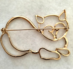 Vintage Gold Tone Open Work Brooch (49 – 878, 64 – 1217, 135 – 1976)