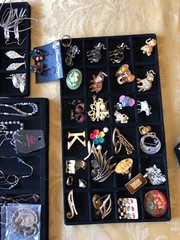 1/2 Pound Vintage To Modern COSTUME JEWELRY Lot. All Wearable!! Beautiful Pieces