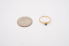 Vintage 10k Yellow Gold Green Glass Stone Childs Ring Size 2