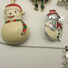 Vintage Christmas Jewelry Lot Angel Snowman Tree Wreath Ornament Star
