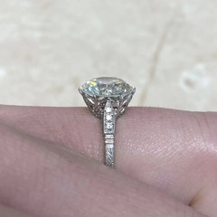 A beautiful Round Cut Lab Created Diamond solitaire Engagement 925 Silver Ring