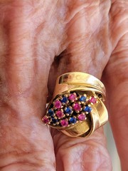 Vintage 1970s 14kt Gold Swirl Ribbon Ring W/ Ceylon Pink &Blue Sapphires Size 6