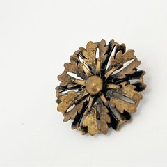 Vintage Flower Brooch Small brass-tone floral lapel pin Garden Party Aesthetic