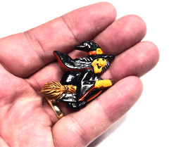 Vintage 70’s Hallmark Cards Halloween Witch Riding A Broomstick Pin / Brooch