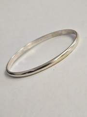 VINTAGE 1970’S HAND WROUGHT IC STERLING SILVER 925 BANGLE BRACELET