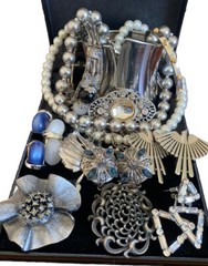 Vintage Estate Costume Jewelry Lot ! MONET, AVON and more!