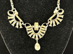 Vintage Signed ANTHONY Silver Tn Clear Rhinestone Bib Statement Necklace 15.5″ L
