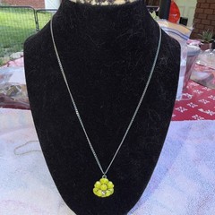Vintage Silver Tone Lime Green Art Glass Cluster Flower Rhinestone Necklace