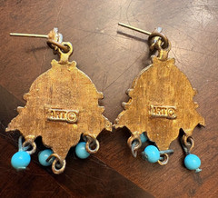 Vintage ART Mode Faux Turquoise Chandelier Earrings – Gold Tone Etruscan Style