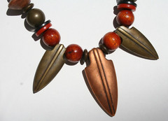 Vtg Carol Dauplaise Necklace Metal Arrowhead Brown Wood Beads Signed 17″