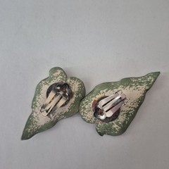 Vtg Mid Century Majolica Porcelain Pink Green Caladium Leaf Clip-On Earrings