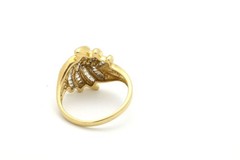 Vintage 1980s 14K Yellow Gold Channel Set Baguette Diamond Cluster Ring-Pinwheel