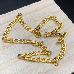 Avon Curb Chain Necklace 19″ Classic 1/4″ Wide Gold Tone Unisex Statement Collar