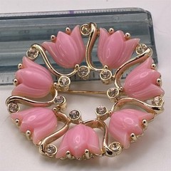 VTG Kramer Signed Brooch Pink Thermoset Tulip Wreath Clear Rhinestones 2.25in