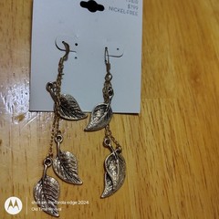 Merona Gold Tone Leaf Chain Fringe Dangle VTG Earrings Nickel Free NOS Boho Y2K