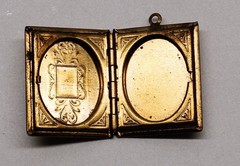 Vtg Antique Gold Filled Book Locket Ornate
