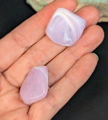 Women’s Vintage 80s Lilac Purple Swirl Lucite Modernist Ridged Post Earrings