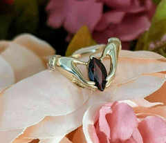 1.00 Ct Marquise Cut Red Garnet Solitaire Engagement Ring 14K Yellow Gold Finish