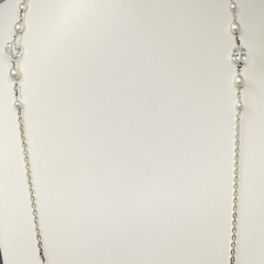 Silver Tone Chain Necklace Clear Glass Beads Faux Pearl Leaf Station Endless 31″