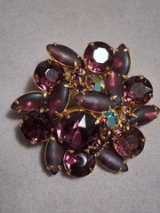 Purple plum prong set rhinestone brooch w/Aurora borealis accent stones, faceted