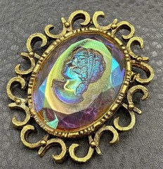 Vintage Huge AB Aurora Borealis Rainbow Glass Cameo Intaglio Brooch Gold Tone