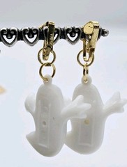 Halloween Earrings Ghost Shape Dangle Clip On Plastic Gold tone 2.5 in