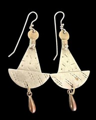 Thomas Mann Design Artisan Signed Techno-Romantic Dangle Earrings Vintage 1980’s