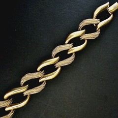 Napier Gold Tone Chain Link Bracelet with Fold Over Clasp Vintage