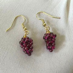 Natural Garnet ‘Grape’ Earrings Drop Dangle Gold-tone