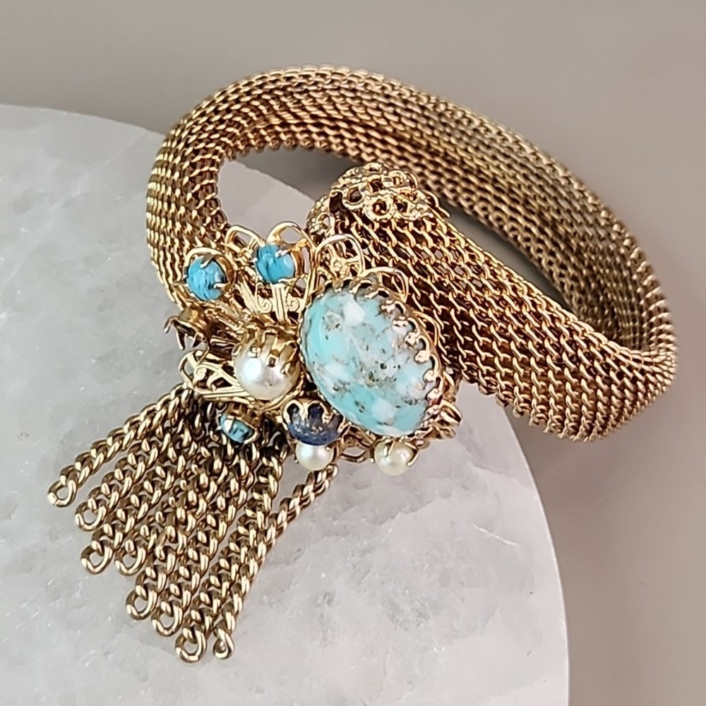Vintage Mesh Wrap Bracelet Blue Glass Confetti Cabochon Gold Tone Tassel 6.75″