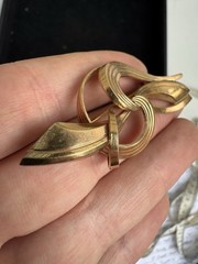 VINTAGE SIGNED GERMANY 1/80/18KT RGP ROLLED GOLD PLATE PIN BROOCH 2.5”