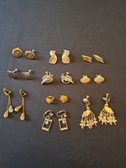 Vintage Lot of 10 Gold and Silver Tone CLIP-ON and Screw Back Earrings Lot J21