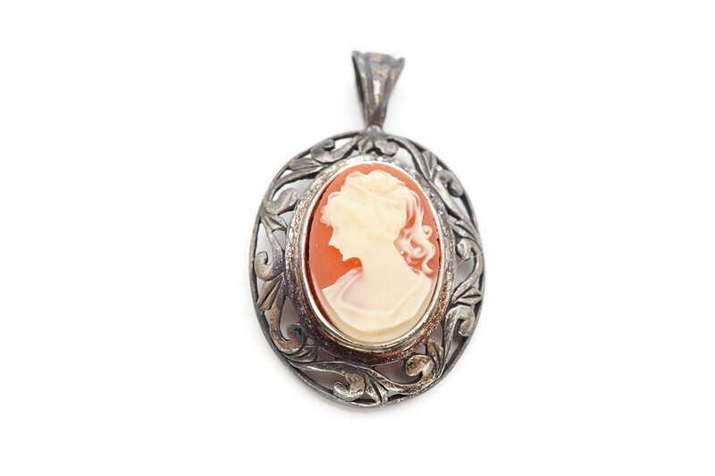 Vintage Jezlaine Sterling Silver 925 Cameo Pendant