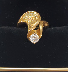 Vintage 14K Yellow Gold Ring Wave shaped with Nugget finish & .40 Carat Diamond