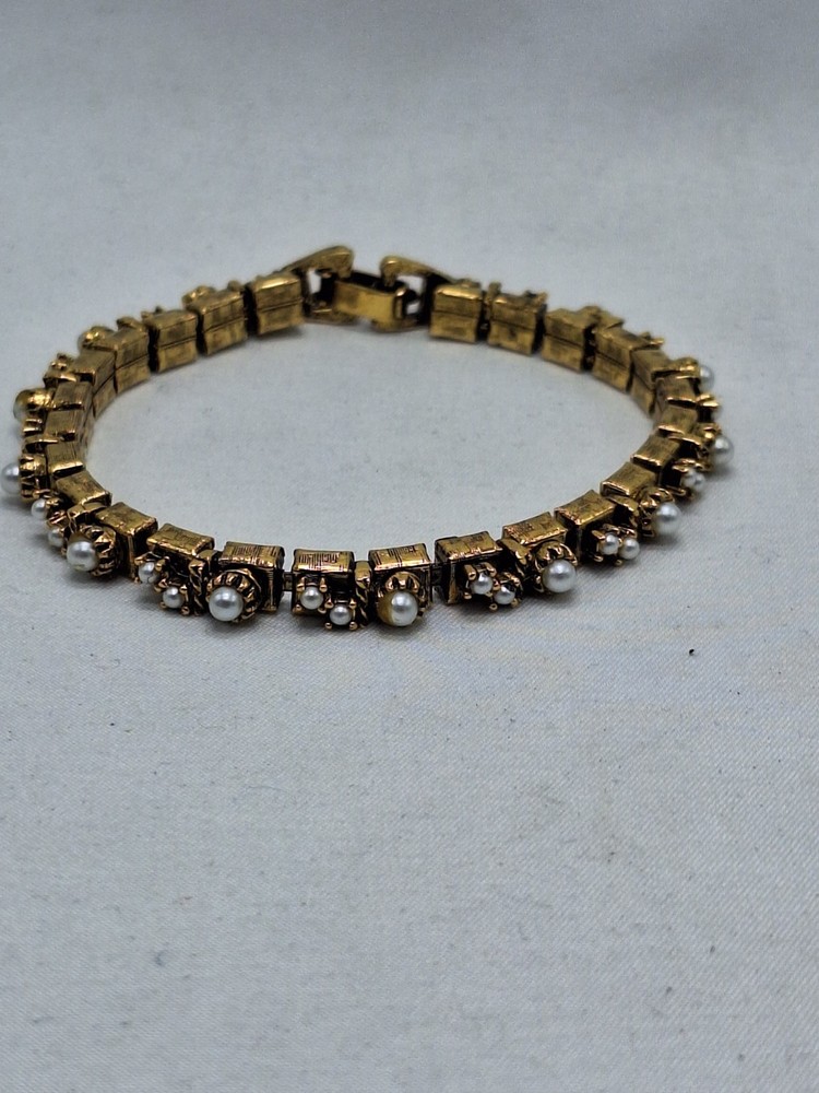 Vintage 70’s Gold Tone Tennis Bracelet with Faux Pearls 7″