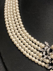 VTG GORGEOUS MARVELLA FIVE STRAND FAUX PEARLS RHINESTONES SILVER TONE NECKLACE