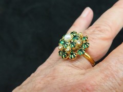 Vtg 1960’s New/Old Stock Hong Kong Rhinestone w/Faux Pearl Adjustable Ring Green