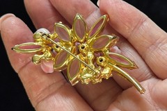 Verified Juliana D&E Brooch Pin Pink Stripe Givre Glass Rhinestone Floral 1960s