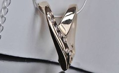 14k yellow gold slide pendant heavy 0.17ct natural diamond open heart 7.4gr