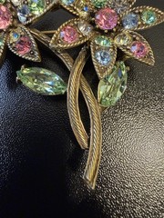 Mid Century Signed WEISS Pastel Rhinestone Double Flower Spray Brooch Pin RARE