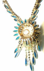 GORGEOUS DELIZZA & ELSTER JULIANA BOOK PIECE BLUE SUNBURST NECKLACE AND EARRINGS