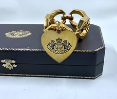 RARE Vintage Juicy Couture Large Link Crystal Crown Heart Charm Bracelet W/ Box