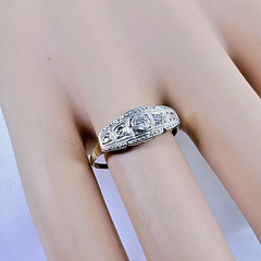Antique 18ct Gold Art Deco Diamond Filigree Band Ring 0.06ct Natural Size 8.25